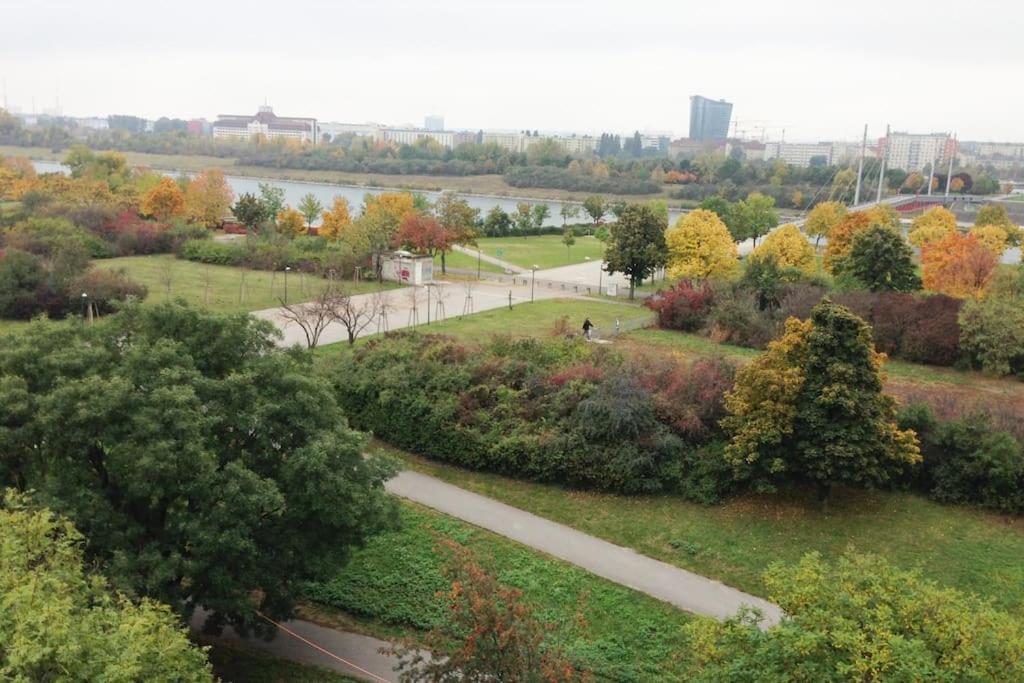Danube Art Apartments ウィーン エクステリア 写真
