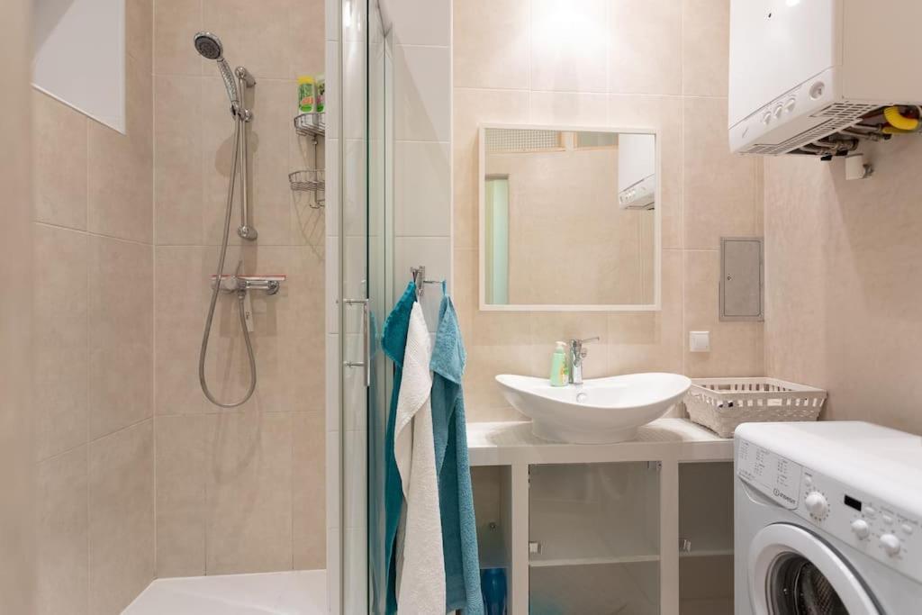 Danube Art Apartments ウィーン エクステリア 写真